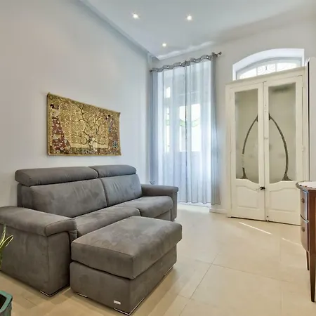 U Collection Townhouse N. 49 Sliema